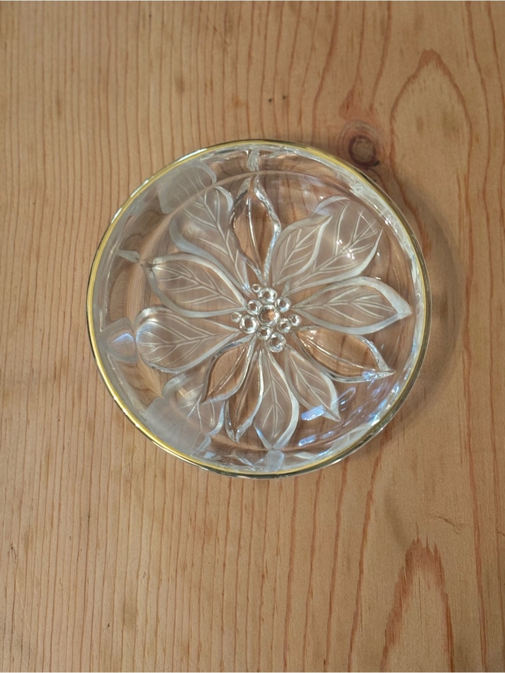 Mikasa Round Gilded Poinsettia Glass Dish